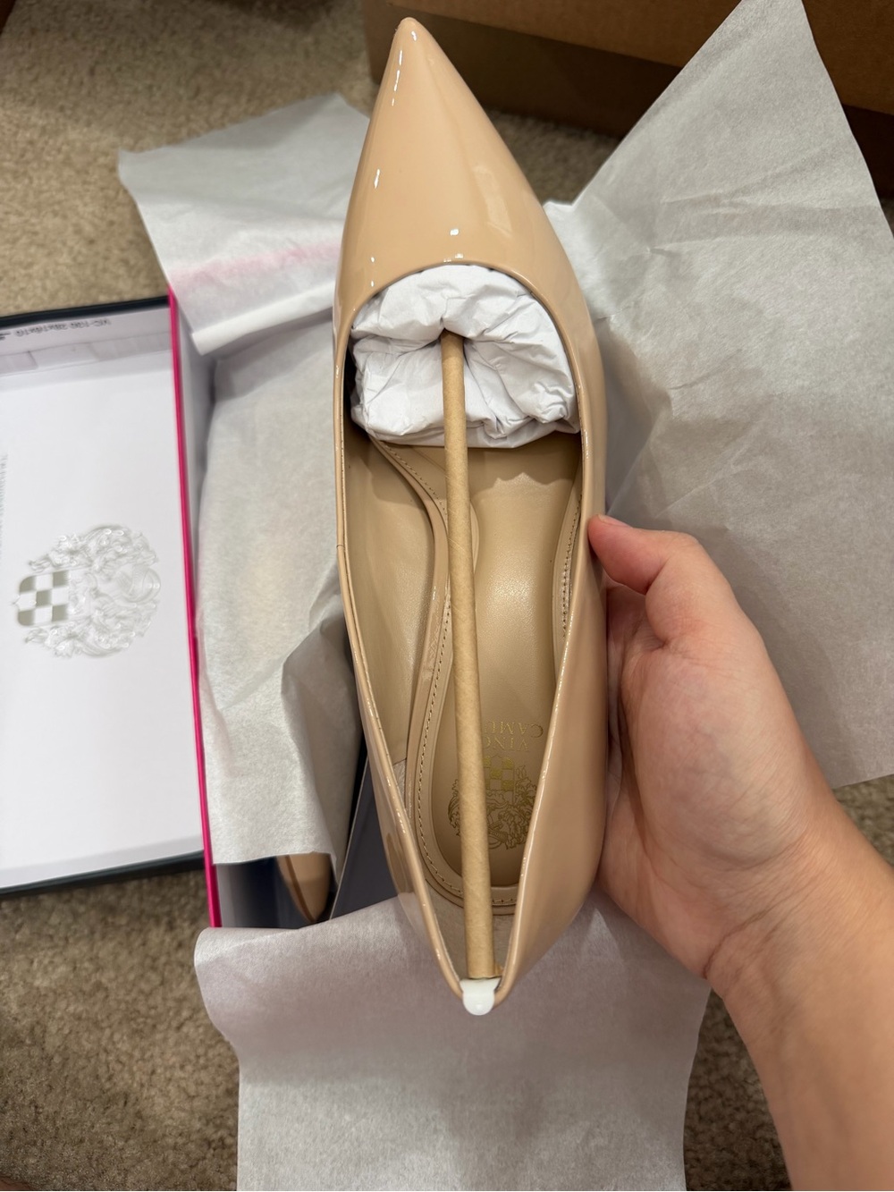 NWT Vince Camuto Kehlia Patent Kitten Heel Pumps Nude Beige 9.5